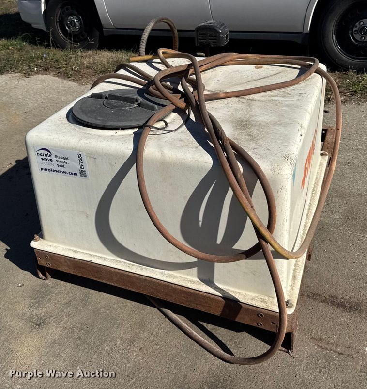 image for item EF2283 FMC sprayer