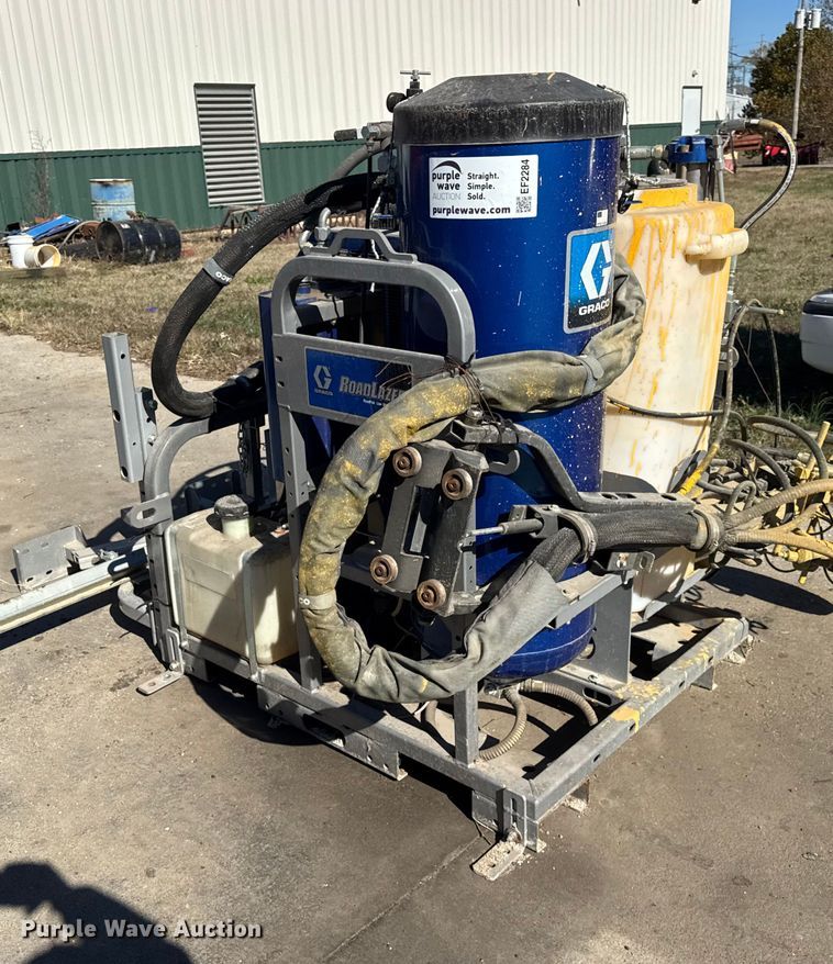 image for item EF2284 Graco Road pak paint striper