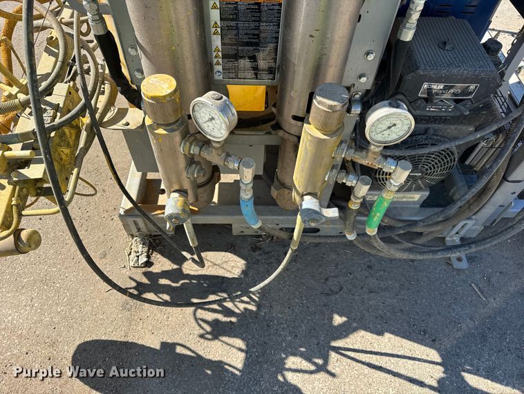 image for item EF2284 Graco Road pak paint striper