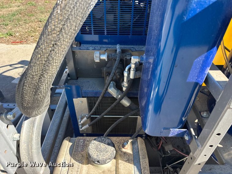 image for item EF2284 Graco Road pak paint striper