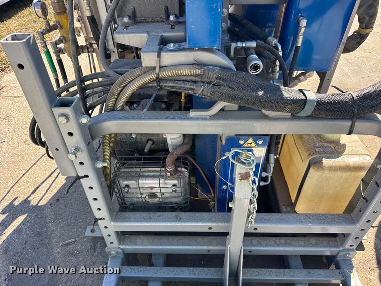 image for item EF2284 Graco Road pak paint striper