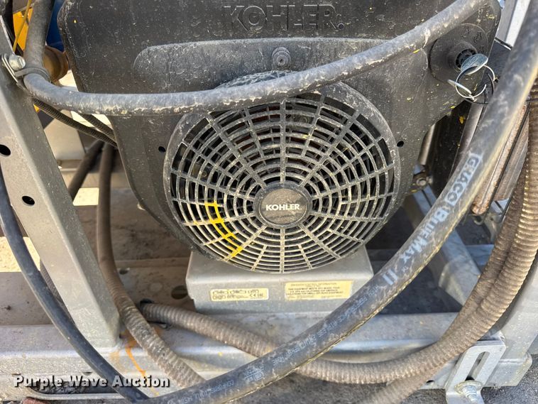 image for item EF2284 Graco Road pak paint striper