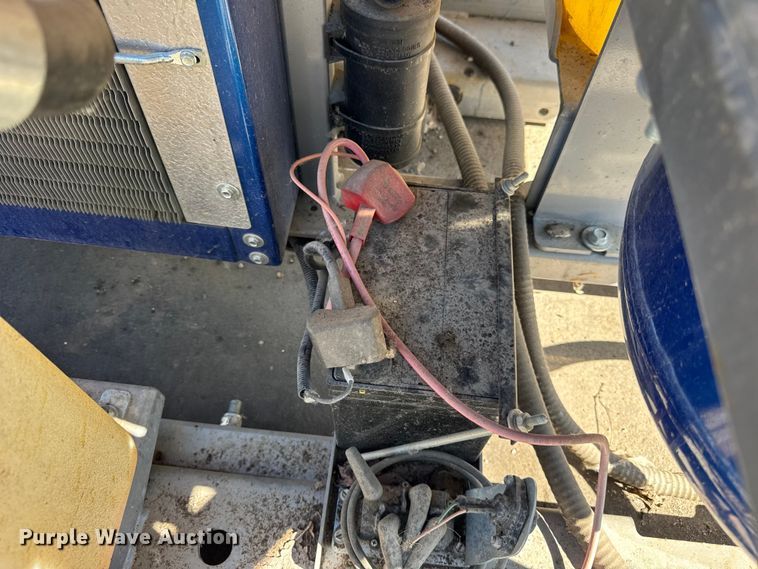 image for item EF2284 Graco Road pak paint striper