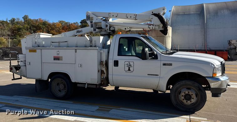CAMIóN CON CANASTILLA 2002 FORD ALTEC