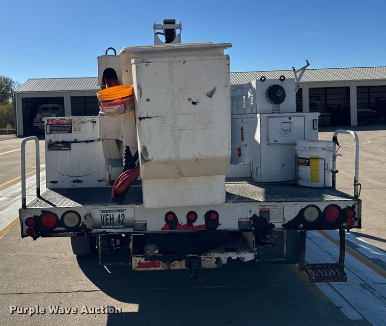 image for item EF2285 2002 Ford F550 bucket truck