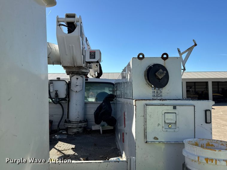 image for item EF2285 2002 Ford F550 bucket truck