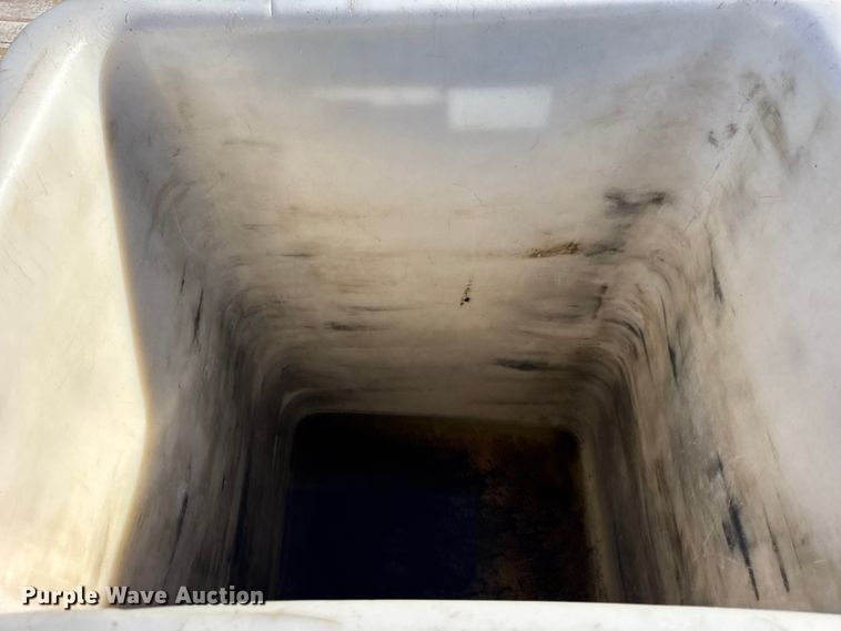 image for item EF2285 2002 Ford F550 bucket truck