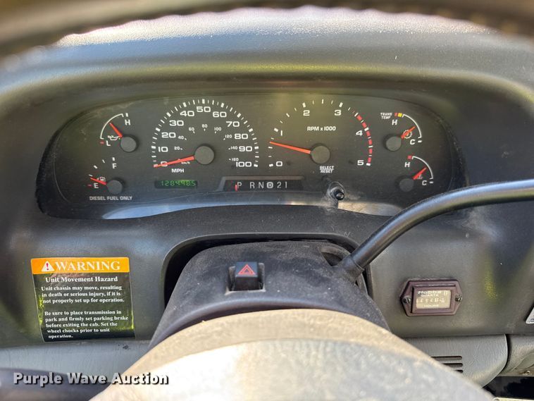 image for item EF2285 2002 Ford F550 bucket truck