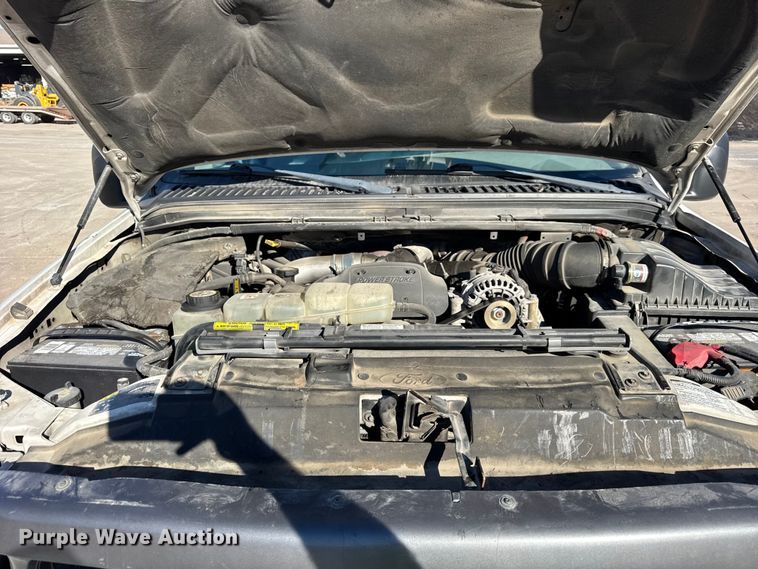 image for item EF2285 2002 Ford F550 bucket truck