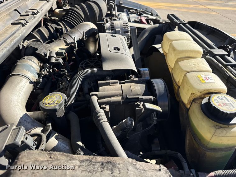 image for item EF2285 2002 Ford F550 bucket truck