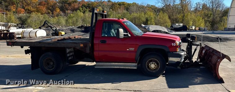 image for item EF2286 2007 Chevrolet Silverado 3500 dump flatbed pickup truck