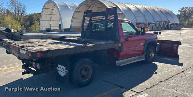 image for item EF2286 2007 Chevrolet Silverado 3500 dump flatbed pickup truck