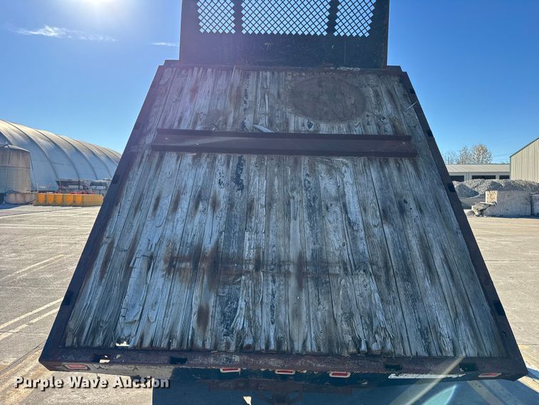 image for item EF2286 2007 Chevrolet Silverado 3500 dump flatbed pickup truck