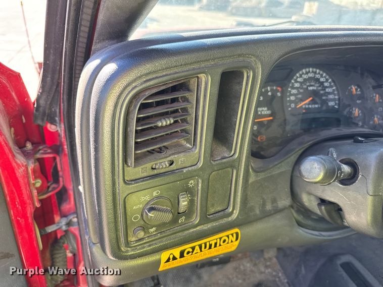 image for item EF2286 2007 Chevrolet Silverado 3500 dump flatbed pickup truck