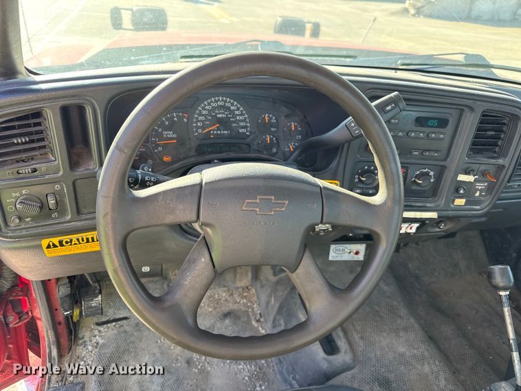 image for item EF2286 2007 Chevrolet Silverado 3500 dump flatbed pickup truck