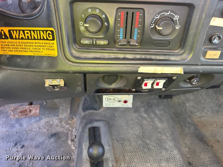 image for item EF2286 2007 Chevrolet Silverado 3500 dump flatbed pickup truck