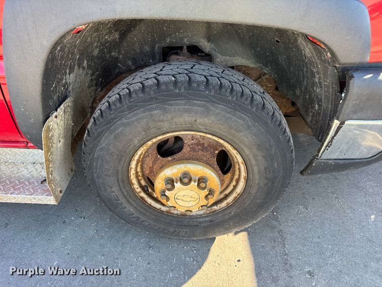 image for item EF2286 2007 Chevrolet Silverado 3500 dump flatbed pickup truck