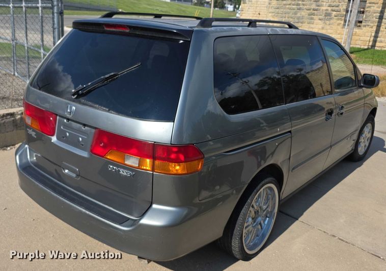 image for item EF3678 2002 Honda Odyssey van