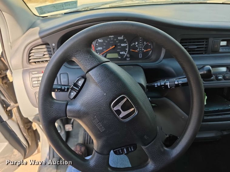 image for item EF3678 2002 Honda Odyssey van