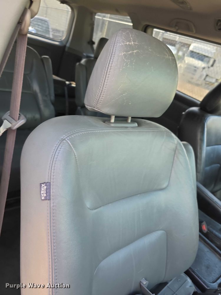 image for item EF3678 2002 Honda Odyssey van