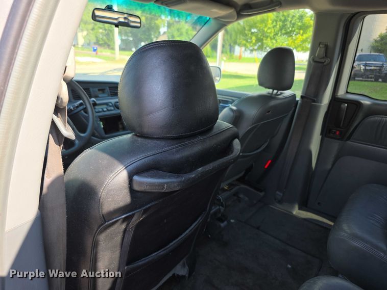 image for item EF3678 2002 Honda Odyssey van