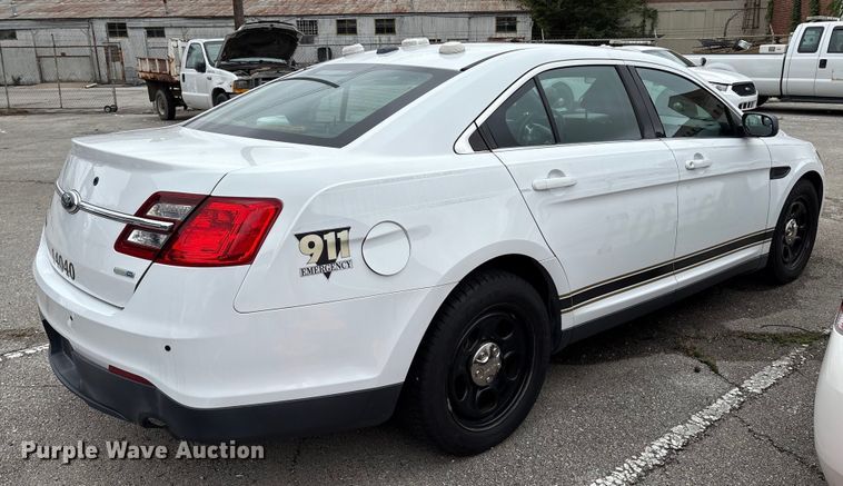 image for item EG8637 2014 Ford Taurus Police Interceptor 