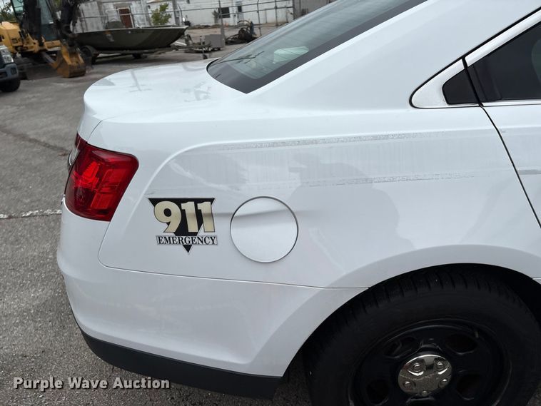 image for item EG8637 2014 Ford Taurus Police Interceptor 