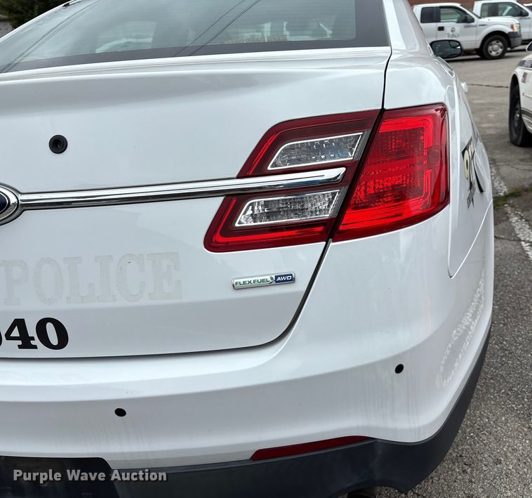 image for item EG8637 2014 Ford Taurus Police Interceptor 