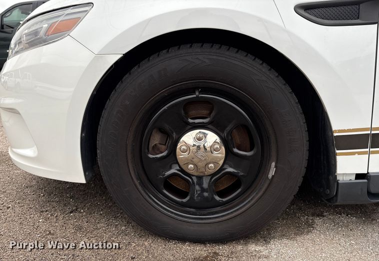 image for item EG8637 2014 Ford Taurus Police Interceptor 