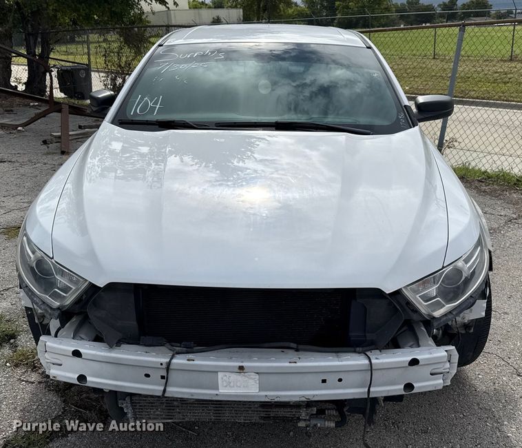 image for item EG8644 2017 Ford Taurus Police 