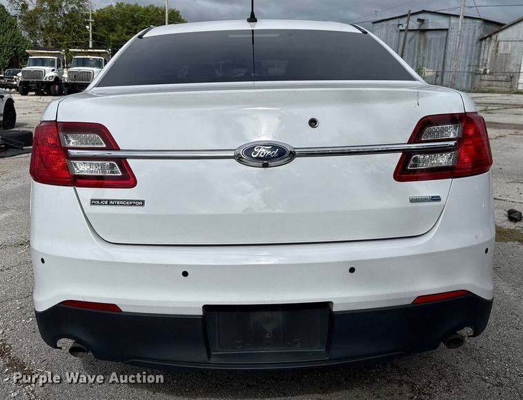 image for item EG8644 2017 Ford Taurus Police 