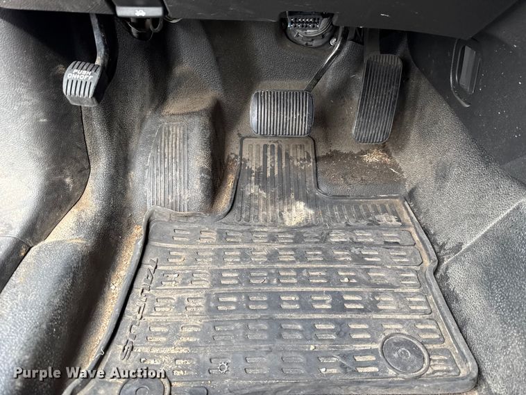 image for item EG8644 2017 Ford Taurus Police 