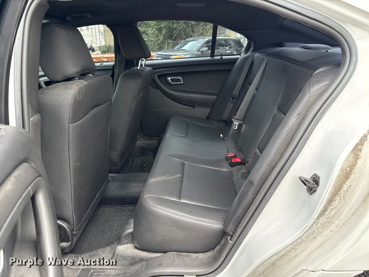 image for item EG8644 2017 Ford Taurus Police 