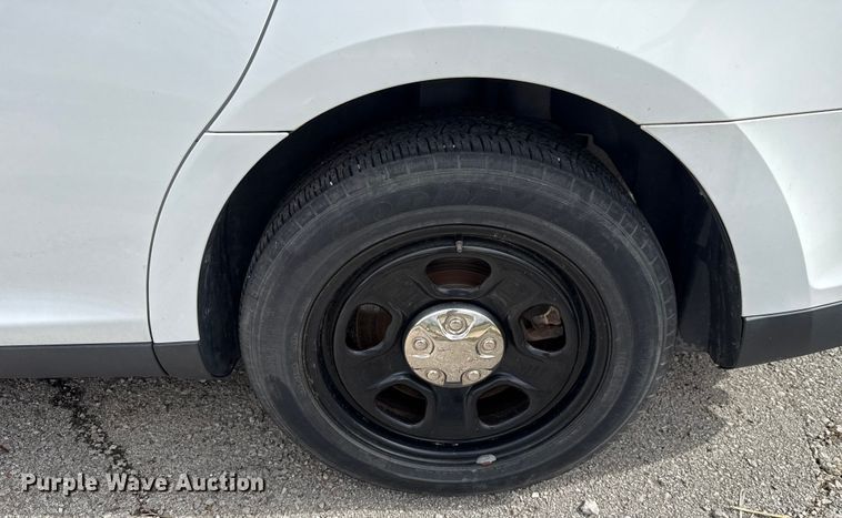 image for item EG8644 2017 Ford Taurus Police 