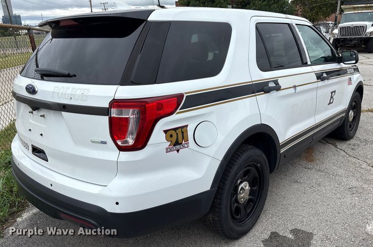 image for item EG8646 2017 Ford Explorer Police SUV