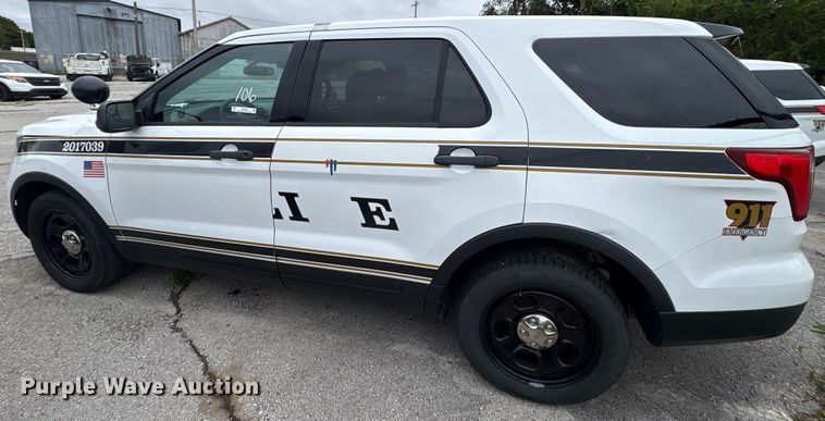 image for item EG8646 2017 Ford Explorer Police SUV