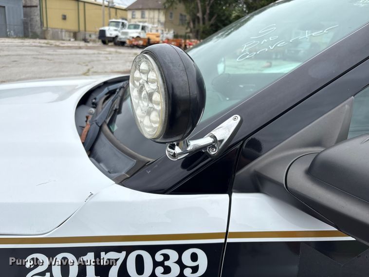 image for item EG8646 2017 Ford Explorer Police SUV