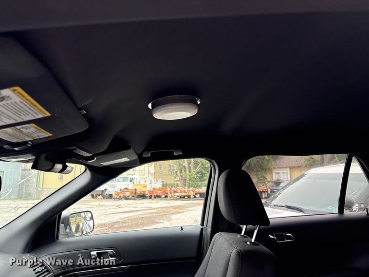 image for item EG8646 2017 Ford Explorer Police SUV