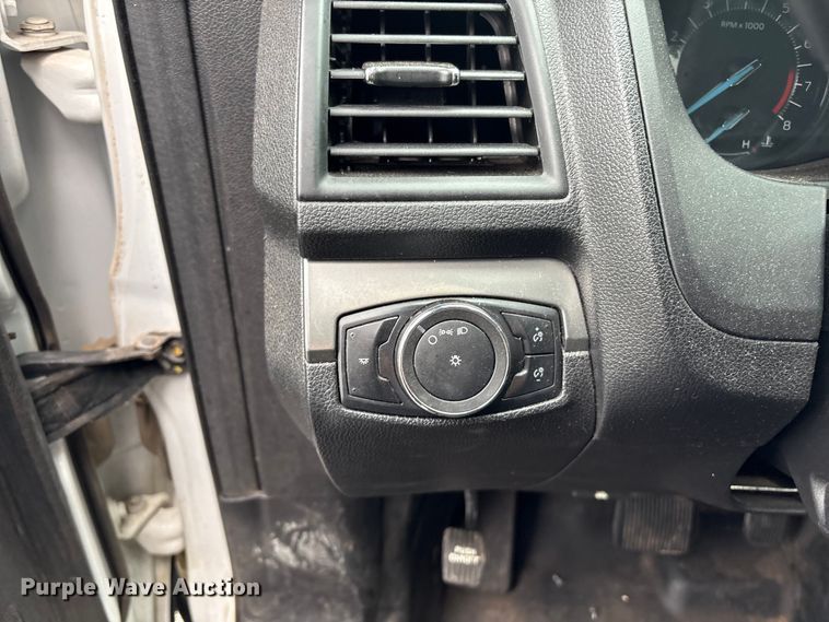 image for item EG8646 2017 Ford Explorer Police SUV