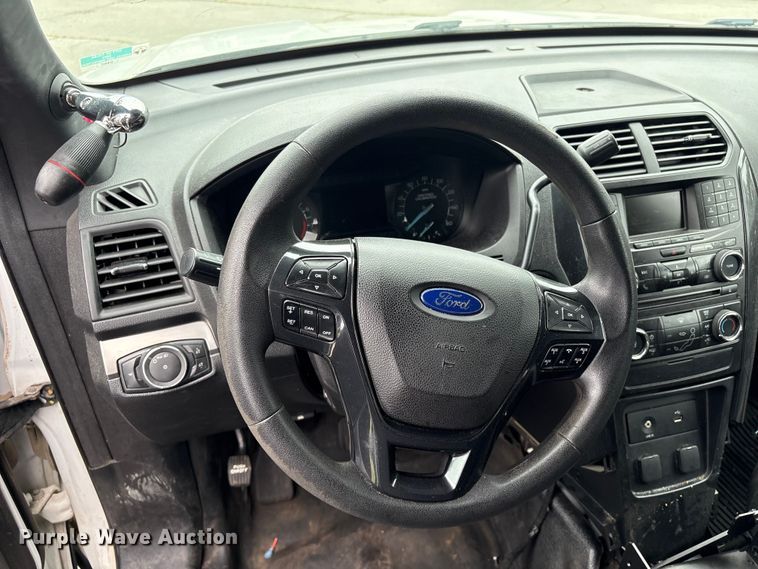 image for item EG8646 2017 Ford Explorer Police SUV