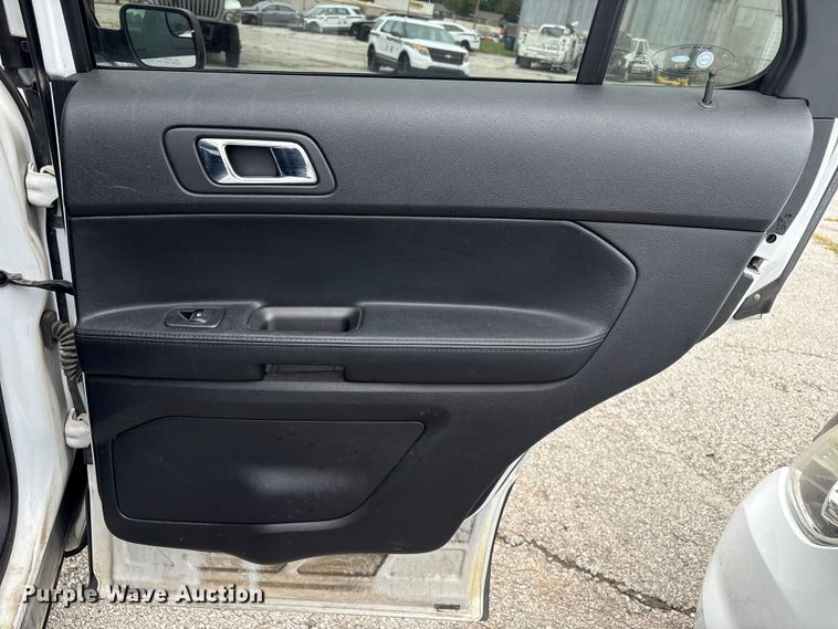 image for item EG8646 2017 Ford Explorer Police SUV