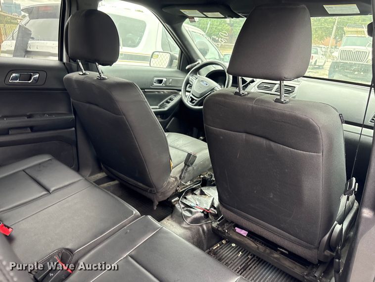 image for item EG8646 2017 Ford Explorer Police SUV