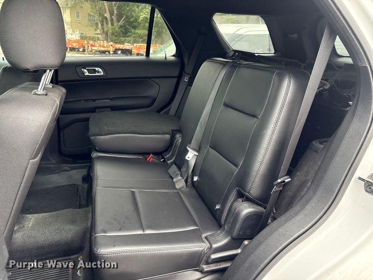 image for item EG8646 2017 Ford Explorer Police SUV