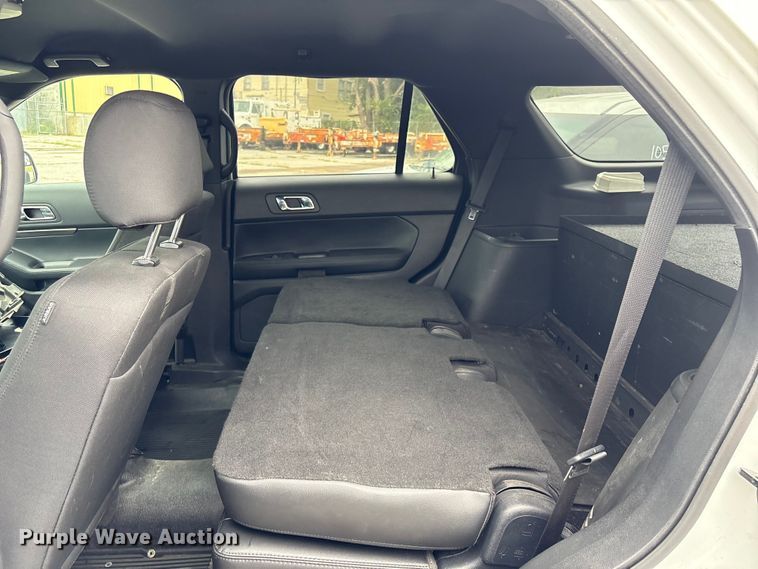 image for item EG8646 2017 Ford Explorer Police SUV