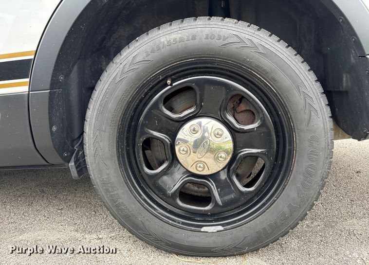 image for item EG8646 2017 Ford Explorer Police SUV