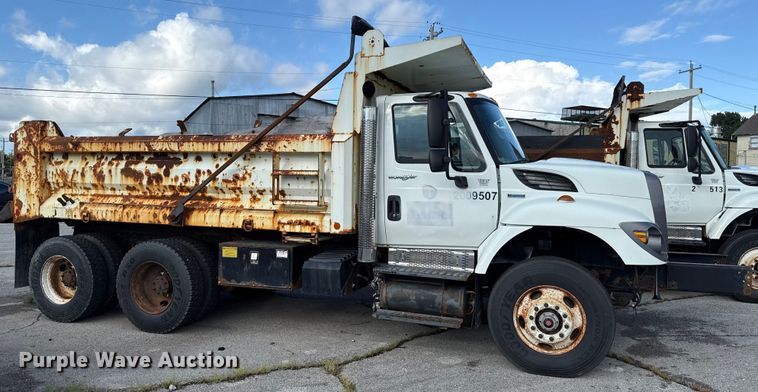 image for item EG8693 2009 International 7400 dump truck