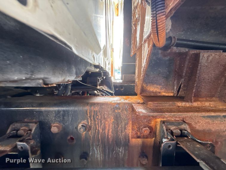 image for item EG8693 2009 International 7400 dump truck