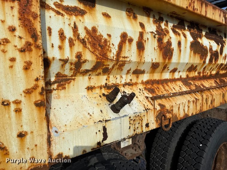 image for item EG8693 2009 International 7400 dump truck