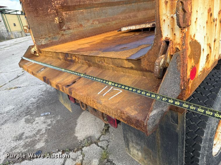 image for item EG8693 2009 International 7400 dump truck