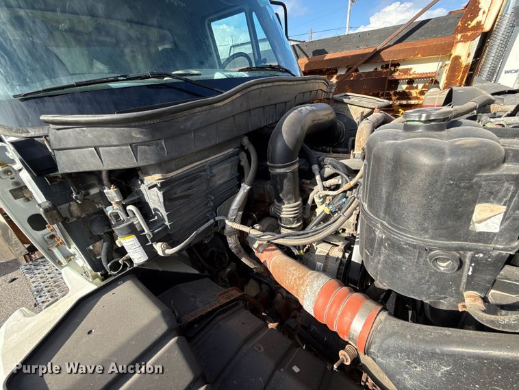 image for item EG8693 2009 International 7400 dump truck